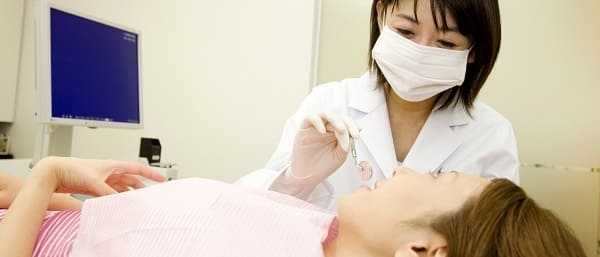 虫歯や歯周病の治療